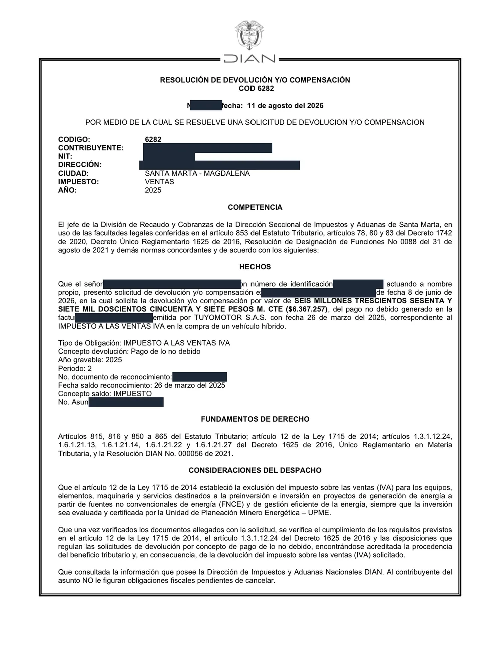 Resolución de devolución de la DIAN de un cliente, con los datos personales tapados